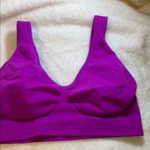 NWOT- PURPLE SPORTS BRA-Medium